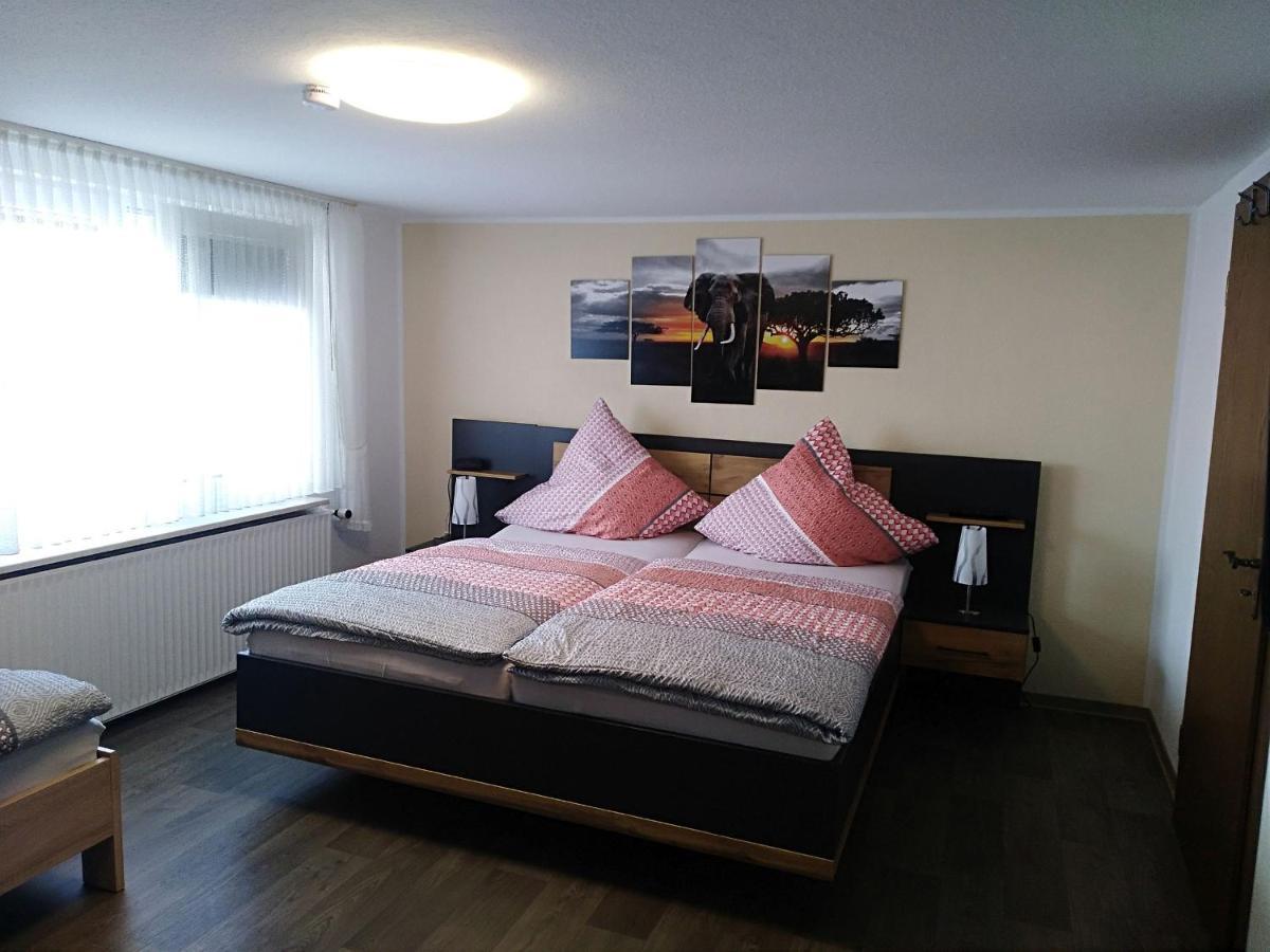 Ferienwohnung Zum Tannenwirt Medebach Exterior foto